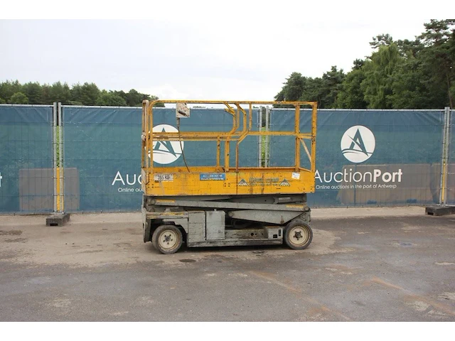 Schaarlift custers 2033-es elektrisch 8.0m 1997 - afbeelding 1 van  1