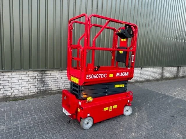 Schaarlift dingli es0607dc elektrisch 5.6m 2022 - afbeelding 1 van  1