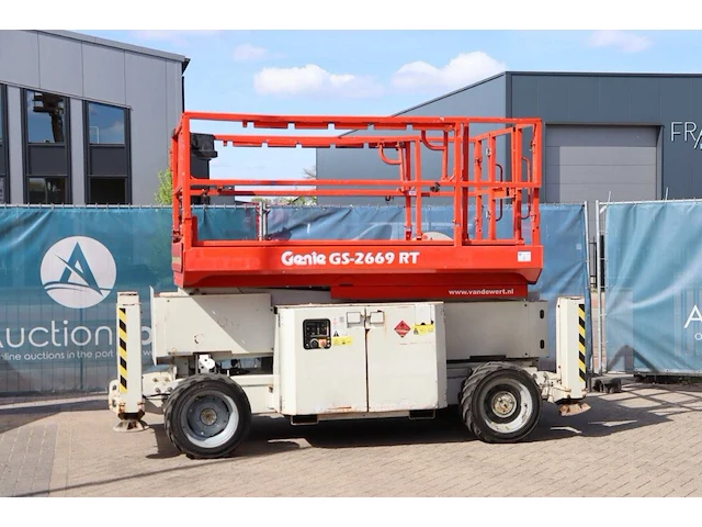Schaarlift genie genie gs-2669 rt diesel 9.7m 2012 - afbeelding 1 van  1