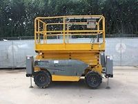 Schaarlift haulotte compact 12dx diesel 12.06m 2013 - afbeelding 1 van  1