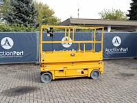 Schaarlift haulotte compact 8 elektrisch 8m 2011 - afbeelding 1 van  1