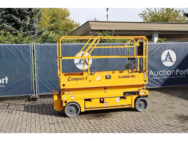 Schaarlift haulotte compact 8 elektrisch 8m - afbeelding 1 van  1