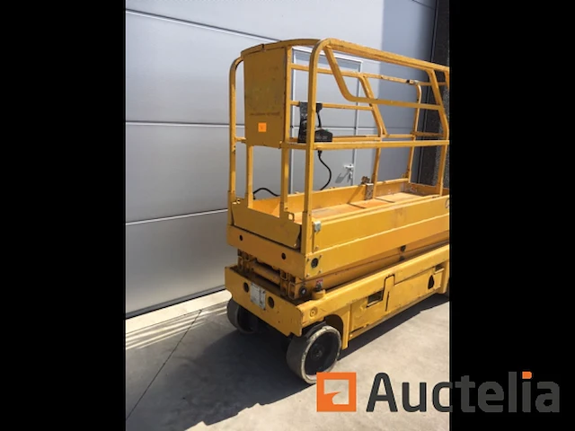 Schaarlift haulotte compact 8 - afbeelding 2 van  7