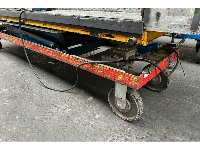 Schaarlift hymo mobiel - afbeelding 12 van  16