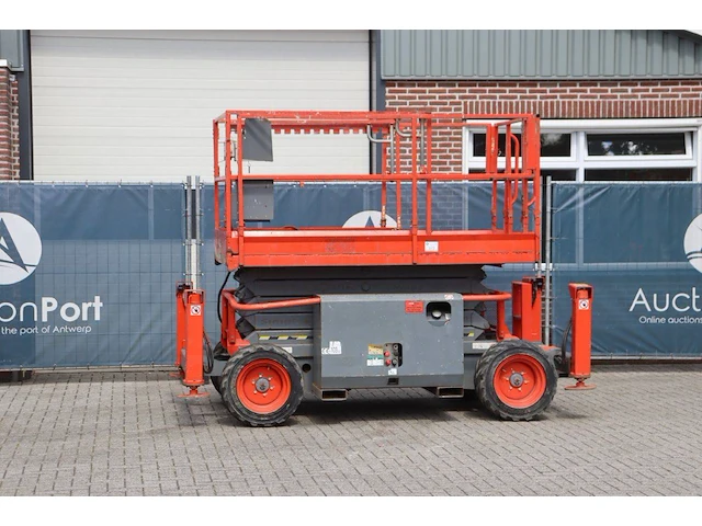 Schaarlift skyjack sj 6832rt diesel 11.75m 2013 - afbeelding 1 van  1