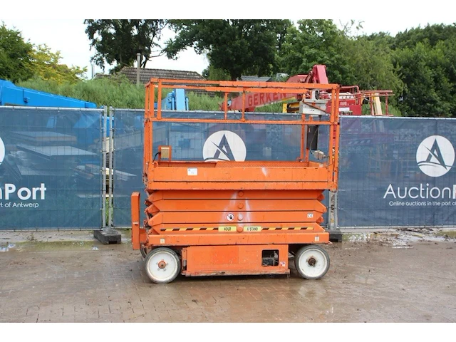 Schaarlift skyjack sj iii - 4626 elektrisch 9.92m 2011 - afbeelding 1 van  1
