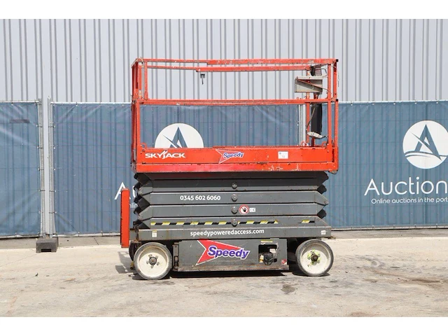 Schaarlift skyjack sj iii - 4632 elektrisch 11.9m 2014 - afbeelding 1 van  1