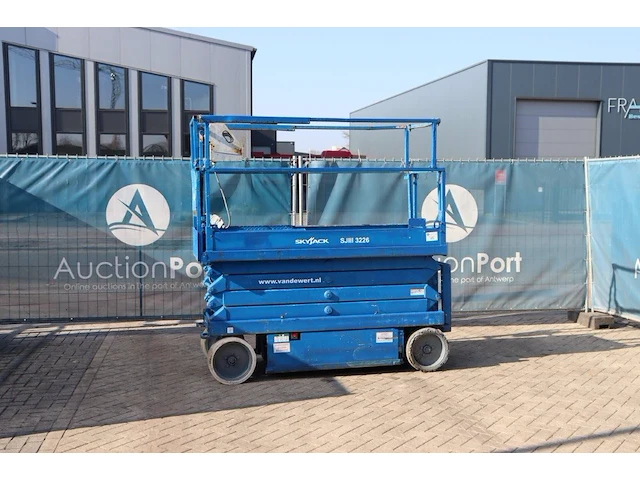 Schaarlift skyjack sjiii 3226 elektrisch 9.92m - afbeelding 1 van  1
