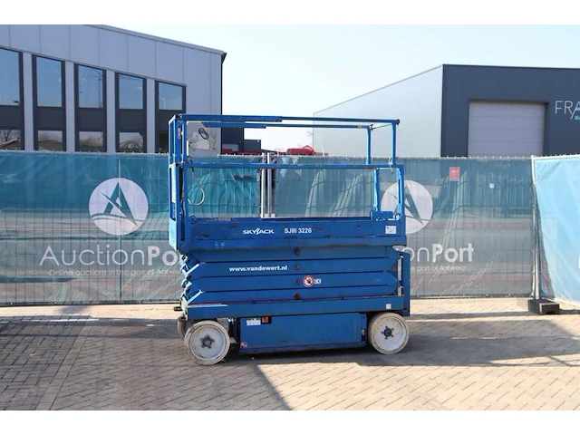 Schaarlift skyjack sjiii 3226 elektrisch 9.92m - afbeelding 1 van  1
