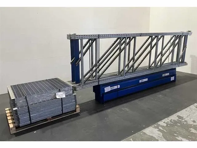 Schäfer np palletstelling lengte 3060mm hoogte 4000mm diepte 1050mm 2 niveaus occasie - afbeelding 1 van  5