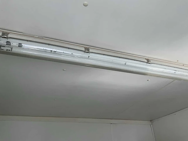 Schaftcontainer 6 x 3 m - afbeelding 8 van  18
