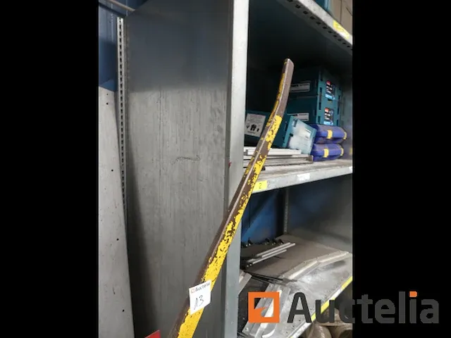 Scharen op sokkel - afbeelding 2 van  12