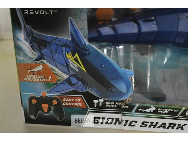 Schark op rc - afbeelding 2 van  3