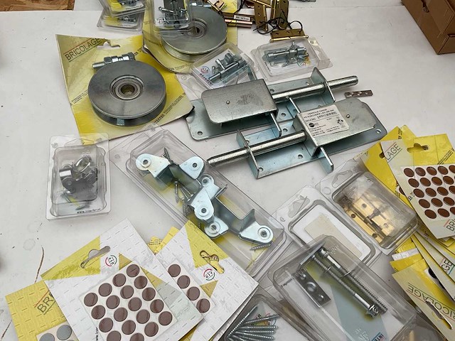 Scharnieren en schuifsloten - afbeelding 2 van  13