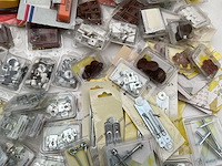 Scharnieren en schuifsloten - afbeelding 3 van  13