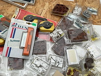 Scharnieren en schuifsloten - afbeelding 5 van  13