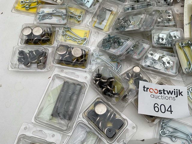 Scharnieren en schuifsloten - afbeelding 13 van  13