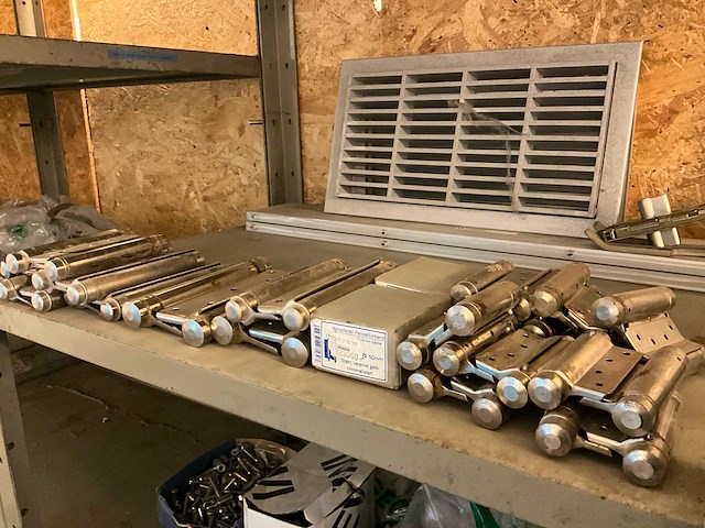 Scharnieren - afbeelding 2 van  4