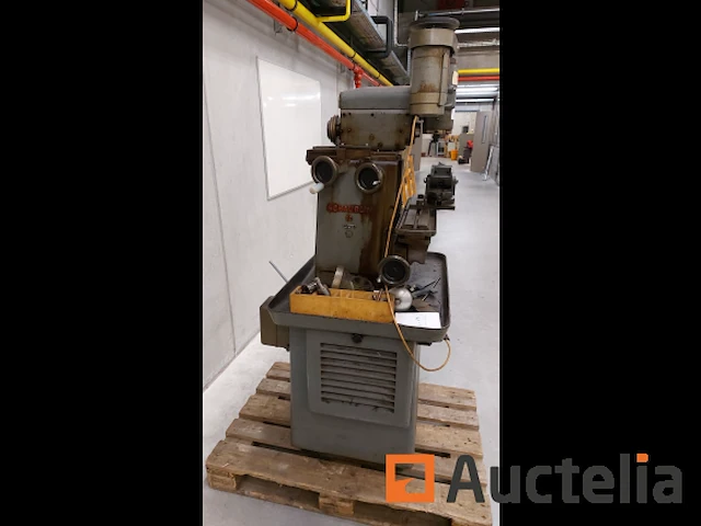 Schaublin 12 freesmachine - afbeelding 4 van  11