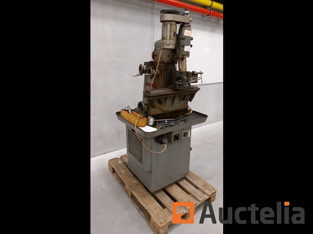 Schaublin 12 freesmachine - afbeelding 7 van  11