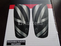 Scheenbeschermers - met sokken - maat m avento - afbeelding 3 van  4