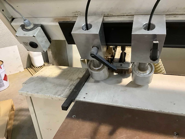 Scheer bs 51 deuvelinvoermachine cnc gestuurd - afbeelding 8 van  22
