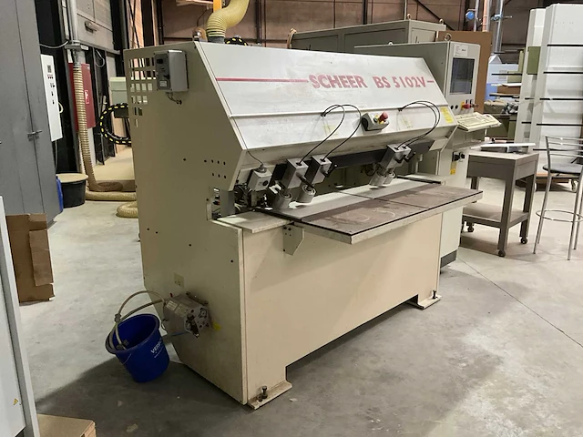 Scheer bs 51 deuvelinvoermachine cnc gestuurd - afbeelding 17 van  22