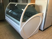 Schepijsvitrine - afbeelding 7 van  8