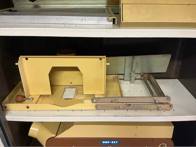 Scheppech lse-600 langbandschuurmachine - afbeelding 4 van  8