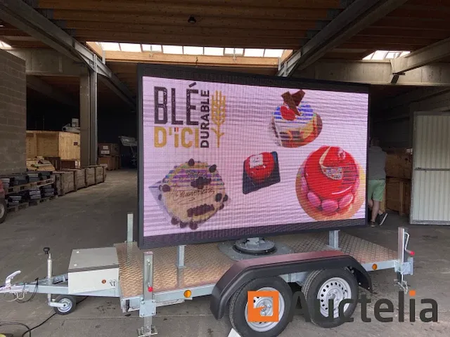 Scherm leidde op aanhanger 4m² scherm - afbeelding 2 van  4