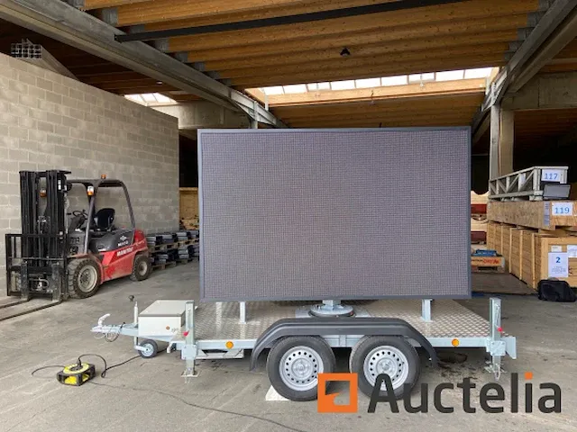 Scherm leidde op aanhanger 4m² scherm - afbeelding 3 van  4