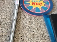 Schild en zwaard super neo - afbeelding 1 van  2