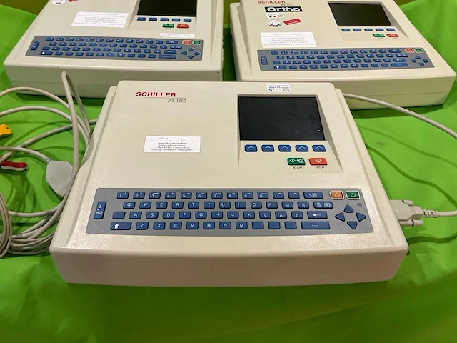 Schiller cardiovit at-102 meerkanalig elektrocardiografen - afbeelding 4 van  4