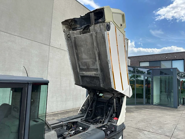 Schmidt - 2001 - swingo 225 - zelfrijdende veegmachine - afbeelding 31 van  54