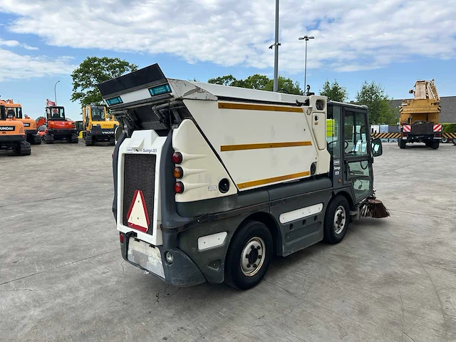 Schmidt - 2001 - swingo 225 - zelfrijdende veegmachine - afbeelding 34 van  54