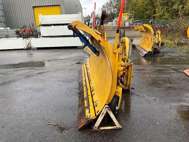 Schmidt frankrijk sneeuw sm 5 sneeuwploeg - afbeelding 10 van  17