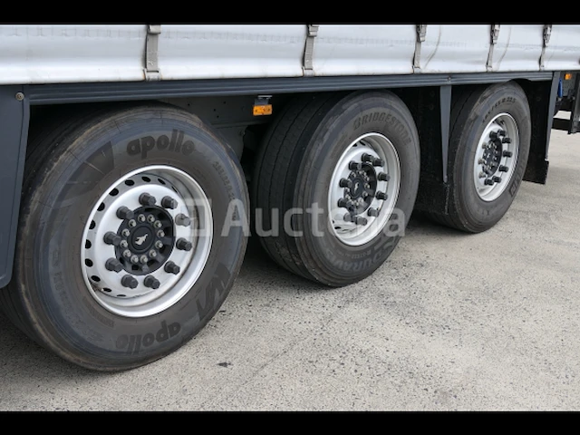 Schmitz cargobull schuifzeiloplegger dekzeil platform en vloer voor coil transport - afbeelding 2 van  34