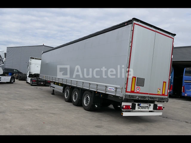 Schmitz cargobull schuifzeiloplegger dekzeil platform en vloer voor coil transport - afbeelding 23 van  34