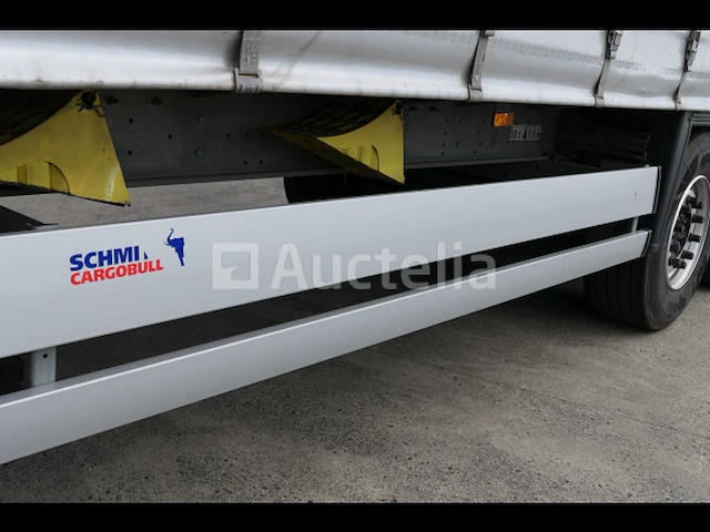 Schmitz cargobull schuifzeiloplegger dekzeil platform en vloer voor coil transport - afbeelding 33 van  34