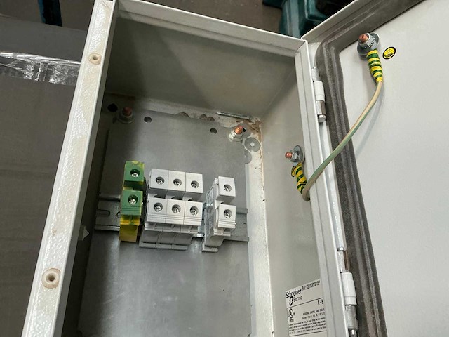 Schneider a-868 metalen schakelkast - afbeelding 4 van  5