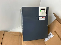 Schneider altivar 312 atv312hd11m3b frequentieregelaar - afbeelding 1 van  10