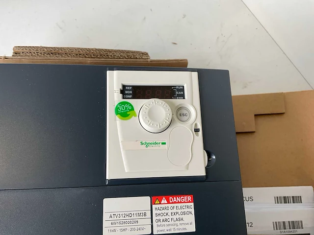 Schneider altivar 312 atv312hd11m3b frequentieregelaar - afbeelding 7 van  10