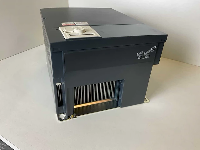 Schneider altivar 312 atv312hd11n4b frequentieregelaar - afbeelding 3 van  13