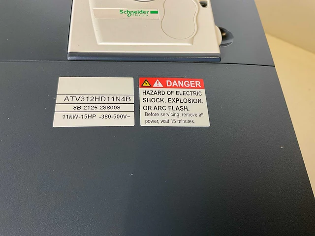 Schneider altivar 312 atv312hd11n4b frequentieregelaar - afbeelding 4 van  13