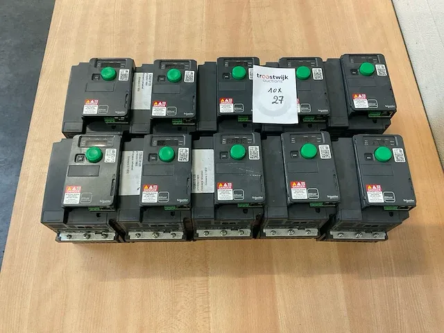 Schneider altivar320 frequentieregelaar (10x) - afbeelding 1 van  6