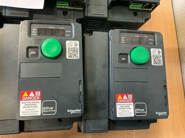 Schneider altivar320 frequentieregelaar (10x) - afbeelding 3 van  6