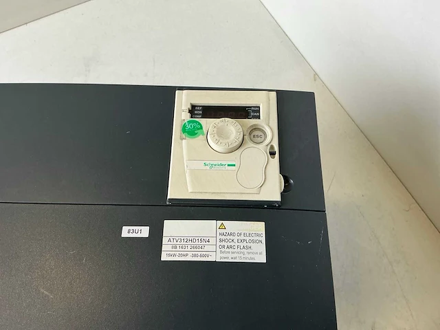 Schneider atv312hd15n4 frequentieregelaar - afbeelding 4 van  6