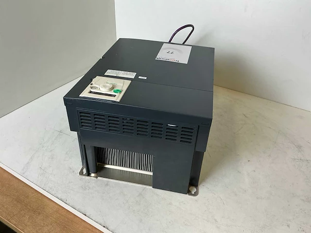 Schneider atv312hd15n4 frequentieregelaar - afbeelding 5 van  6