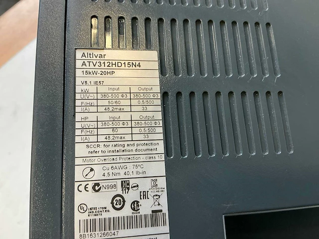 Schneider atv312hd15n4 frequentieregelaar - afbeelding 6 van  6