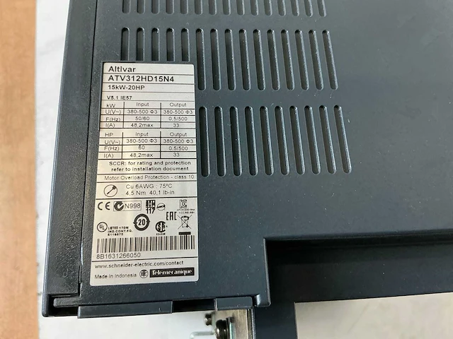 Schneider atv312hd15n4 frequentieregelaar - afbeelding 6 van  7